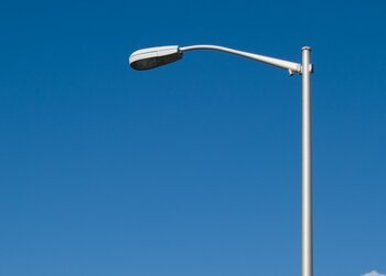 Travaux sur le réseau d'éclairage public boulevard Lucette Michaux-Chevry