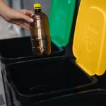 Distribution des bacs d'emballages ménagers recyclables