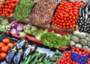 Marché agricole nocturne