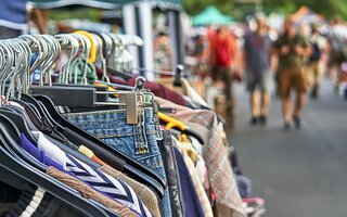 Marché aux puces de la ville ! Un lieu exceptionnel pour les chineurs