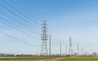 Inspection aérienne des lignes haute tension par EDF Archipel
